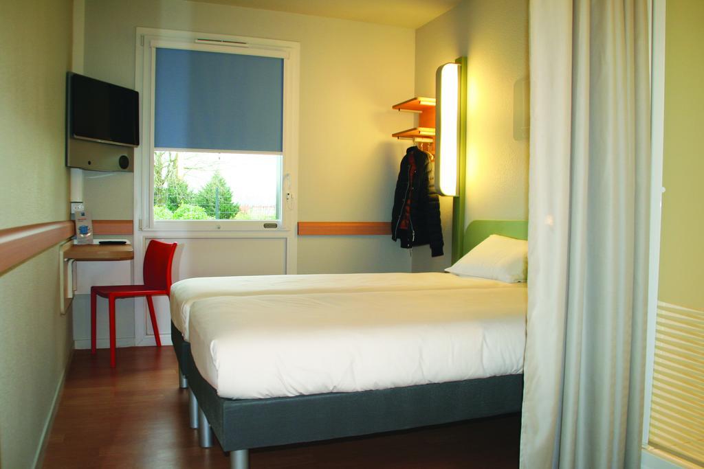 Ibis Budget Saint Pourcain Zimmer foto